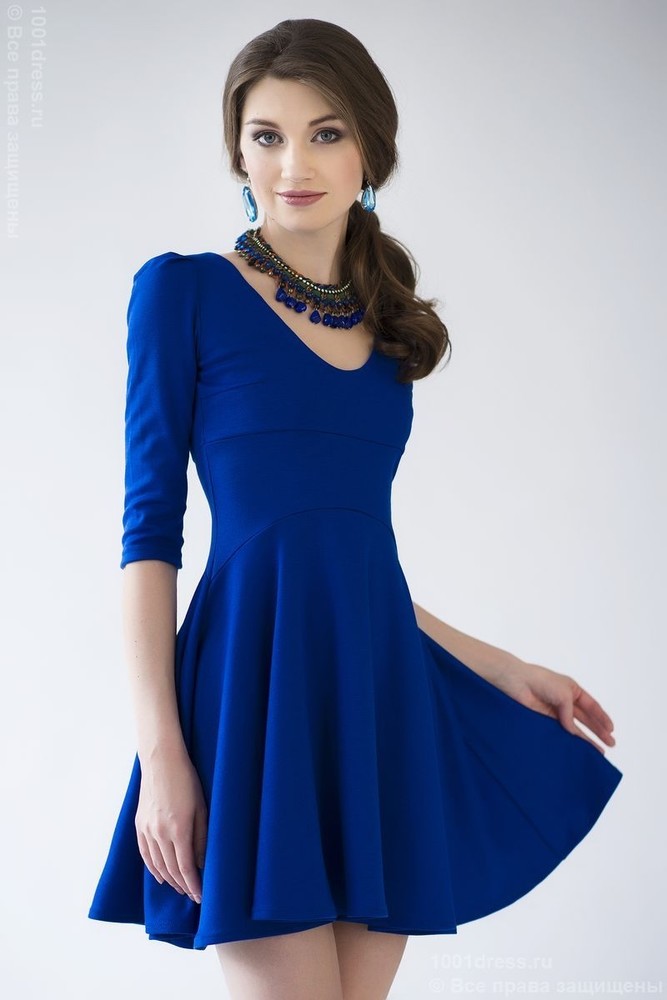 Синее платье клеш