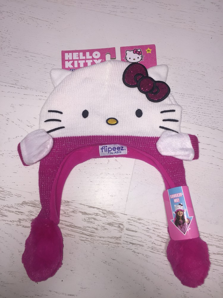 Шапка hello kitty. Шапка шлем h&m Хелло Китти. Шапка шлем Хелло Китти. Хелло Китти в розовой шапке. Шапку шлем hello Kitty.