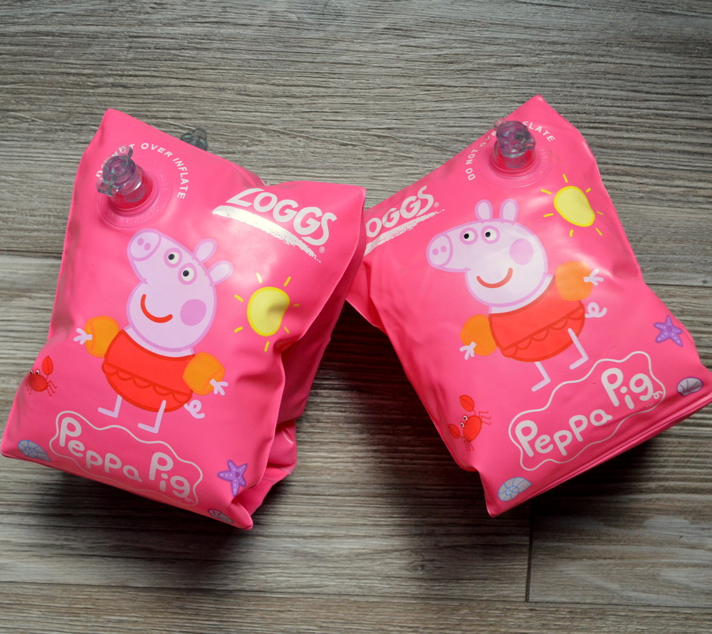 Zoggs peppa 2024 pig armbands