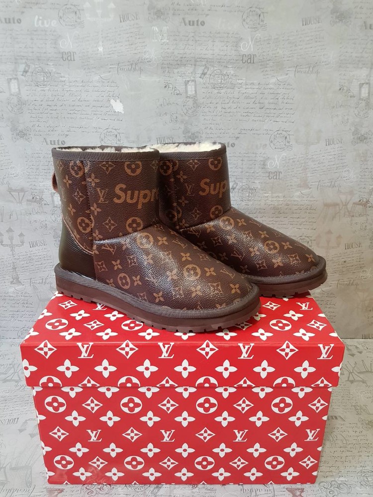 Lv on sale supreme uggs