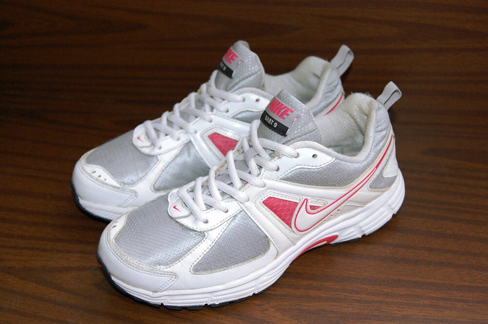 Nike cheap dart 9