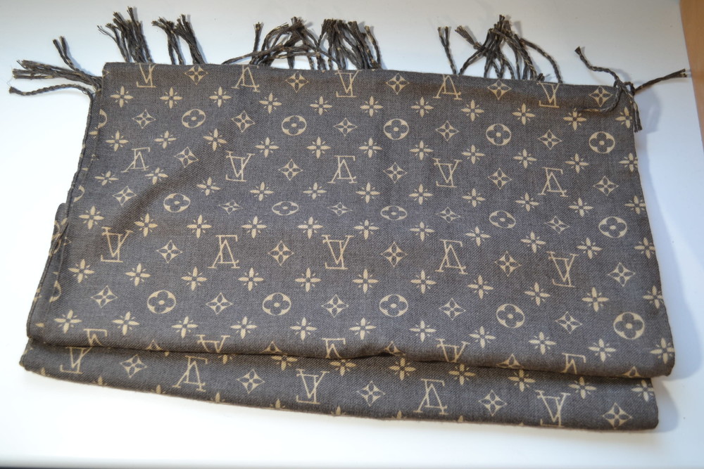 burberry louis vuitton