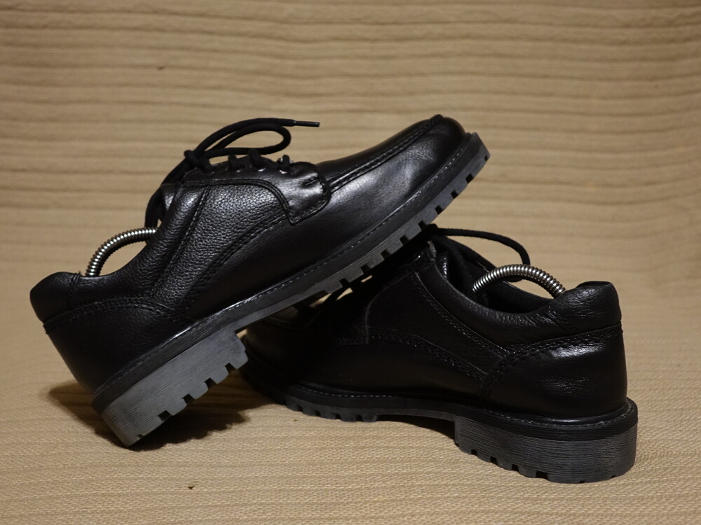 Массивные черные кожаные полуботинки спортивного стиля am shoe company германия 43 р. фото №1