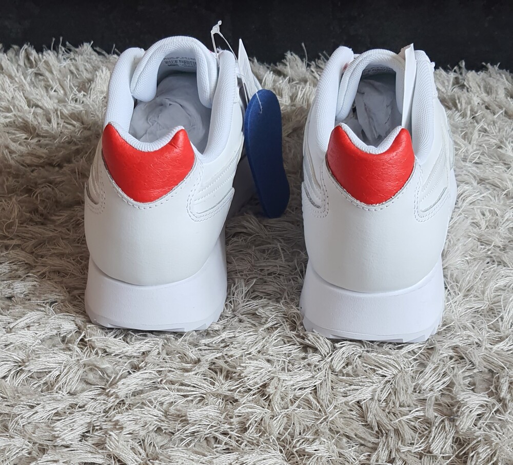 39. . Reebok royal glide fw6714