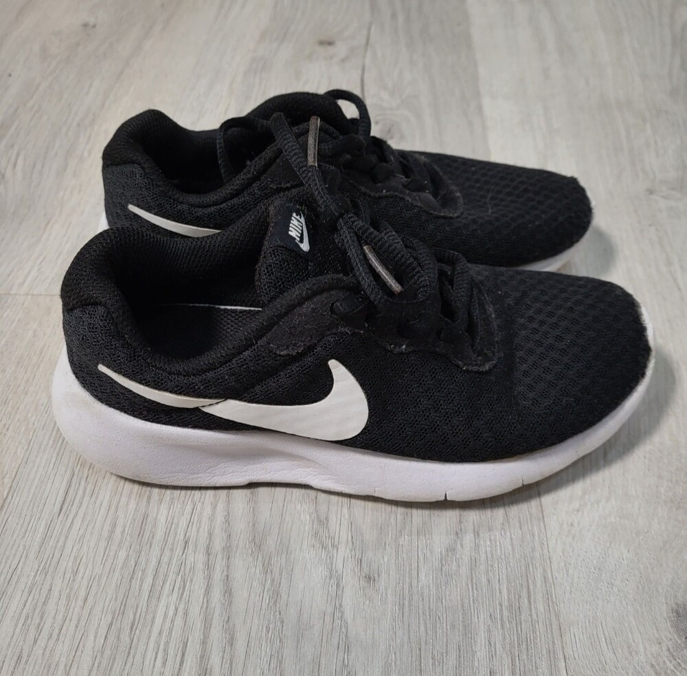 nike tanjun 32