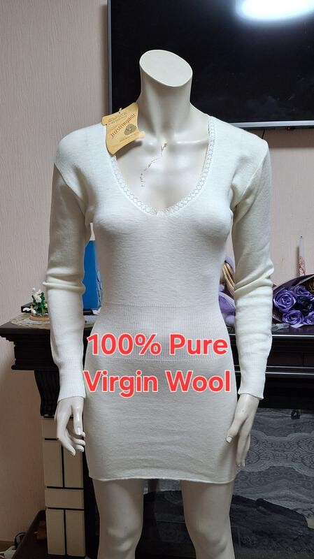 Красивое шерстяное платье облегающего кроя белого цвета alpina pure virgin wool с биркой фото №1