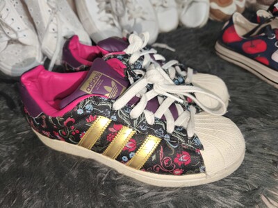 Adidas 37p 36.5-37p яскраві кеди