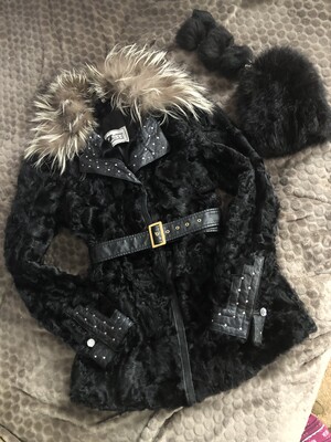 Шуба натуральна в подарунок шапка кроля з кітечками